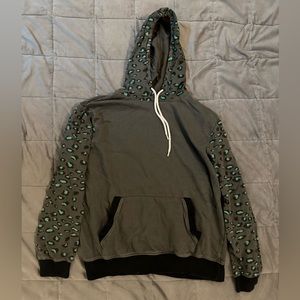 Men’s Hooded Sweatshirt- Urban Outfitters (M)